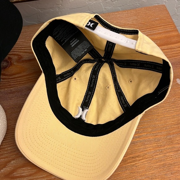 HURLEY 2- Women's Mom Iconic Hat Yellow and Black Baseball Hats - Picture 3 of 5